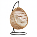 Poltrona sospesa 105 x 105 x 195 cm in rattan beige con supporto in metallo nero stile boho